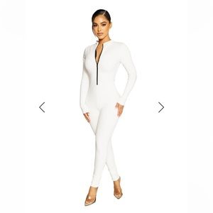 3/$40❗️ NAKED wardrobe All SNATCHED & zipped WHITE jumpsuit